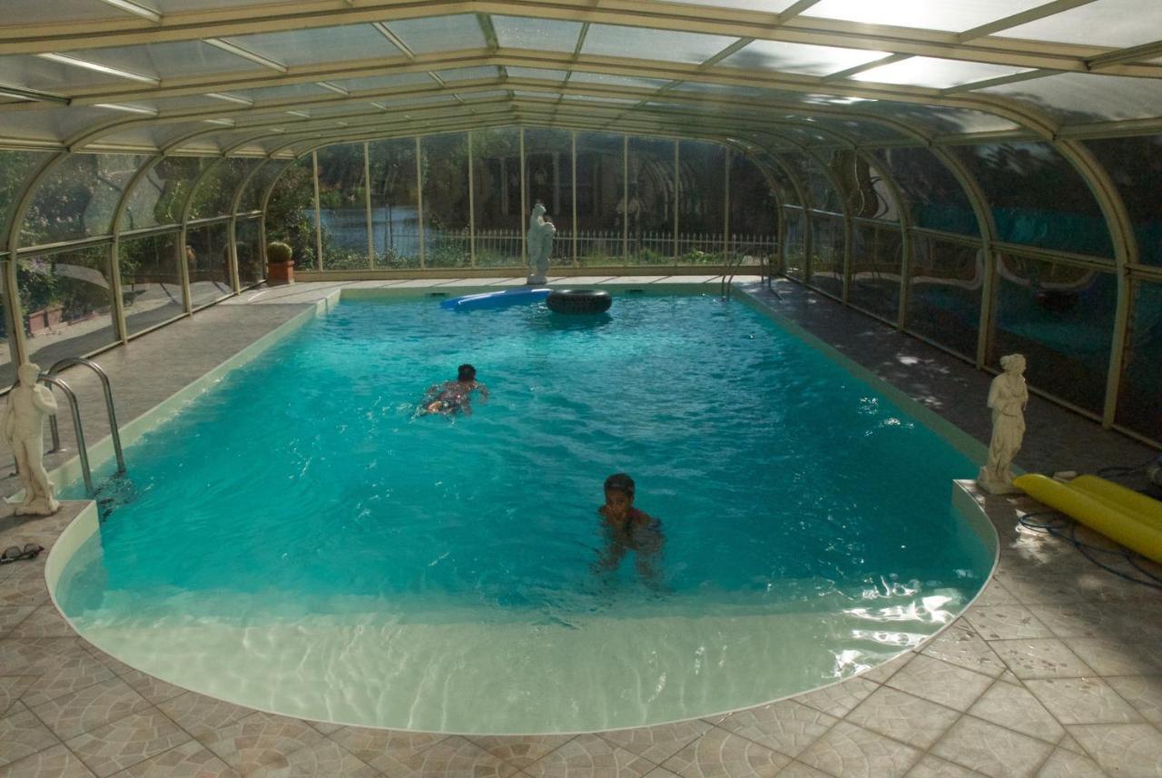 Le Clos des Cèdres b&b La Rochefoucauld Esterno foto
